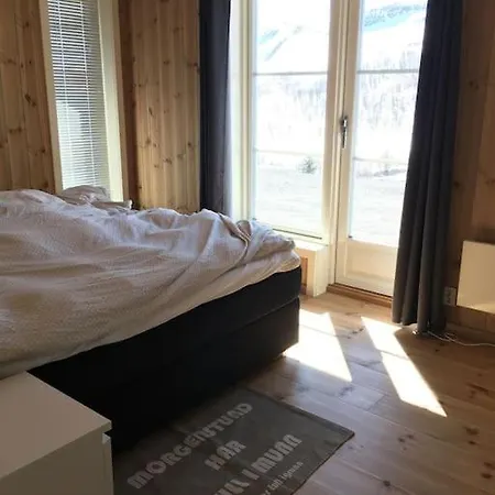 With 4 Bedroom On 145m² In * Sogndal