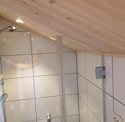 בית נופש With 4 Bedroom On 145m² In סוגנדל